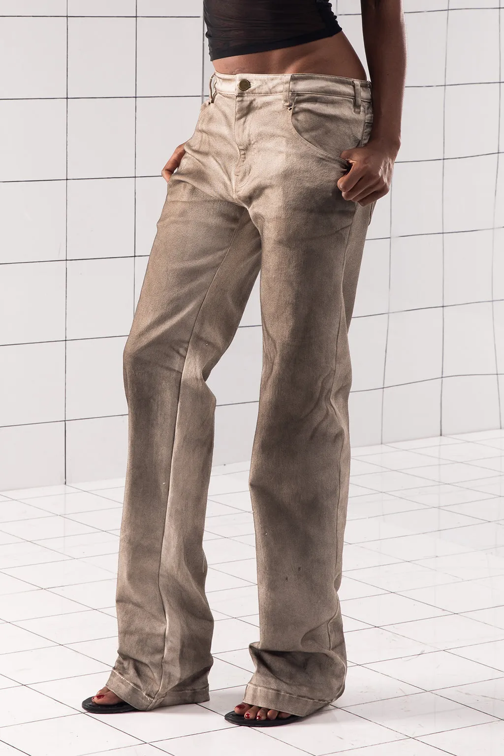 Air Spray Straight Leg Jeans