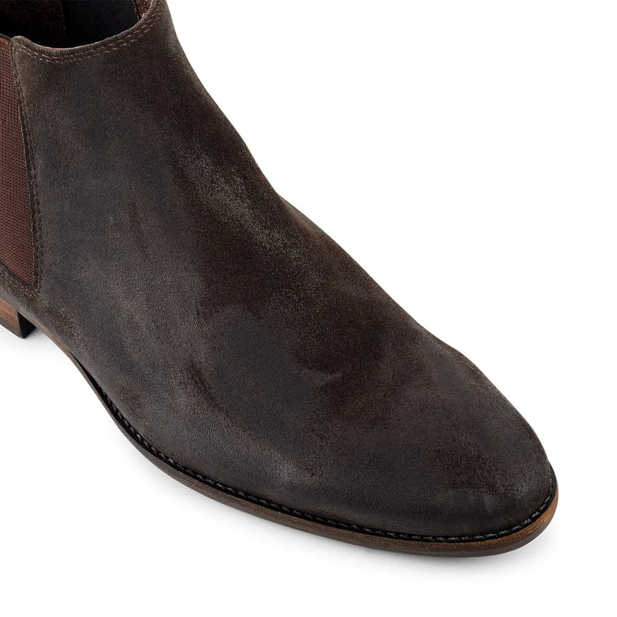 Camden Oiled Leather Nu-Buck Chelsea Boot in Chocolate