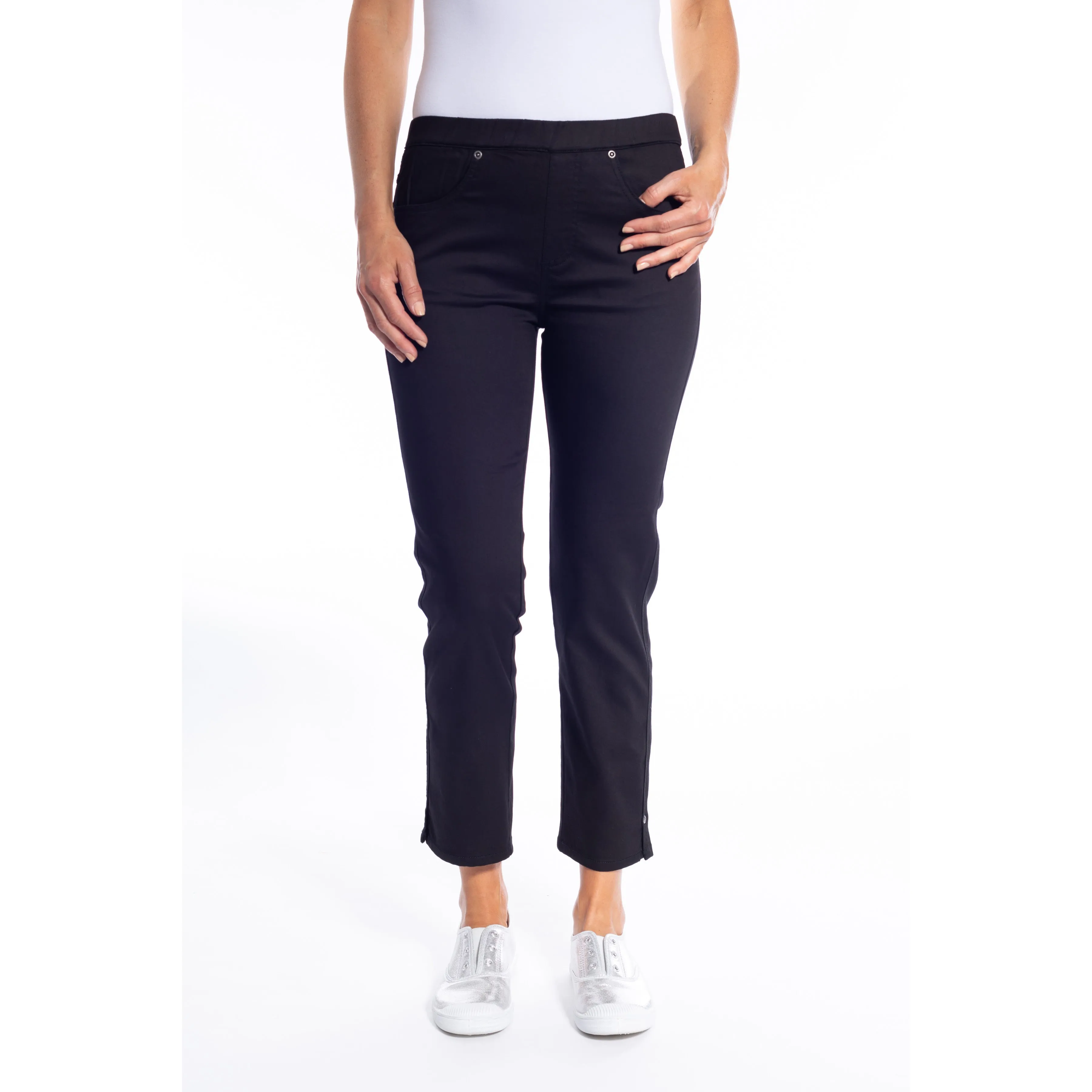 Cropped Jeans by Cafe Latte - Navy