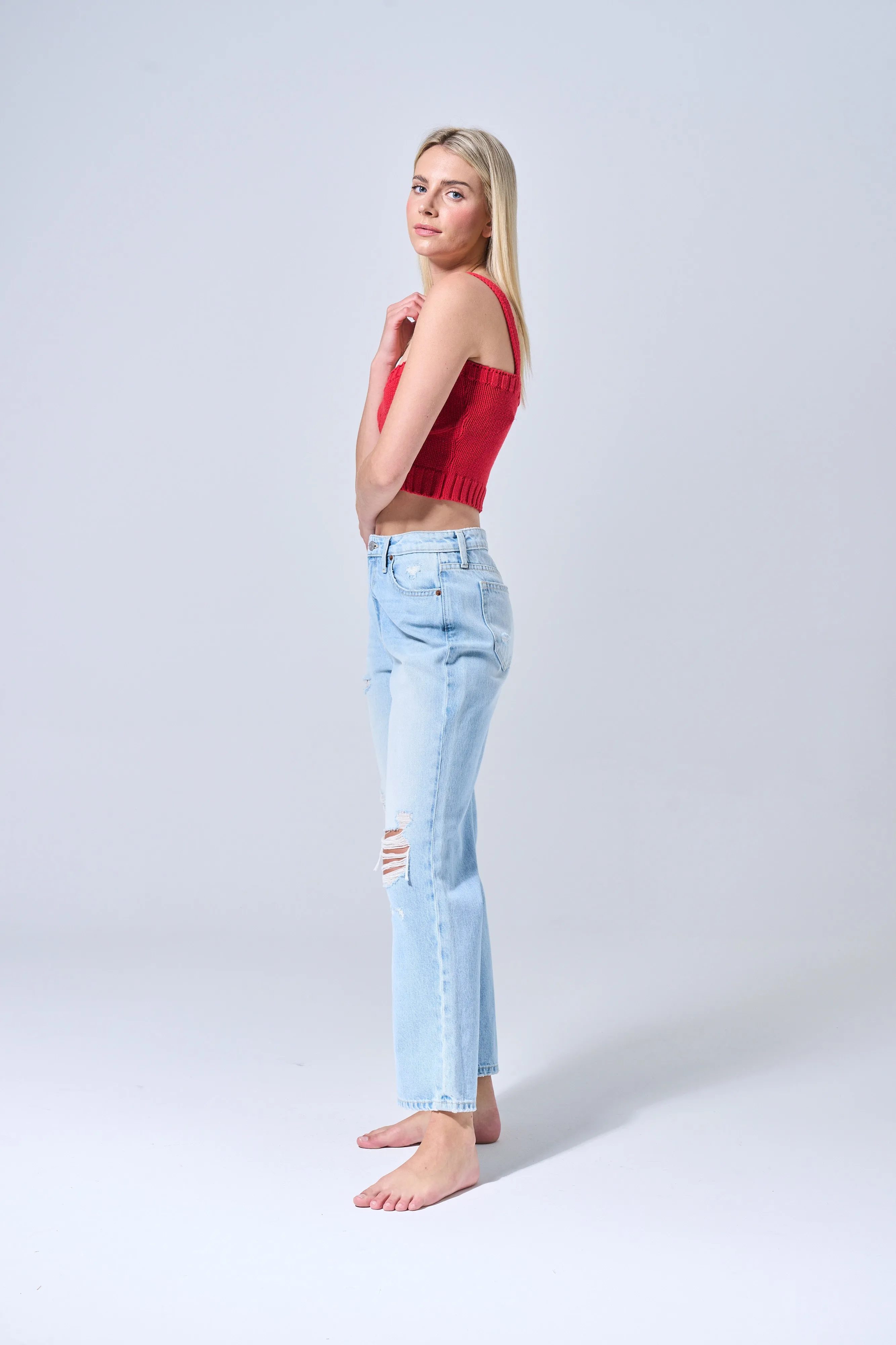 HIGH RISE LOOSE STRAIGHT JEANS WITH KNEE DISTRESSING IN LIGHT VINTAGE   /  SP-P12686