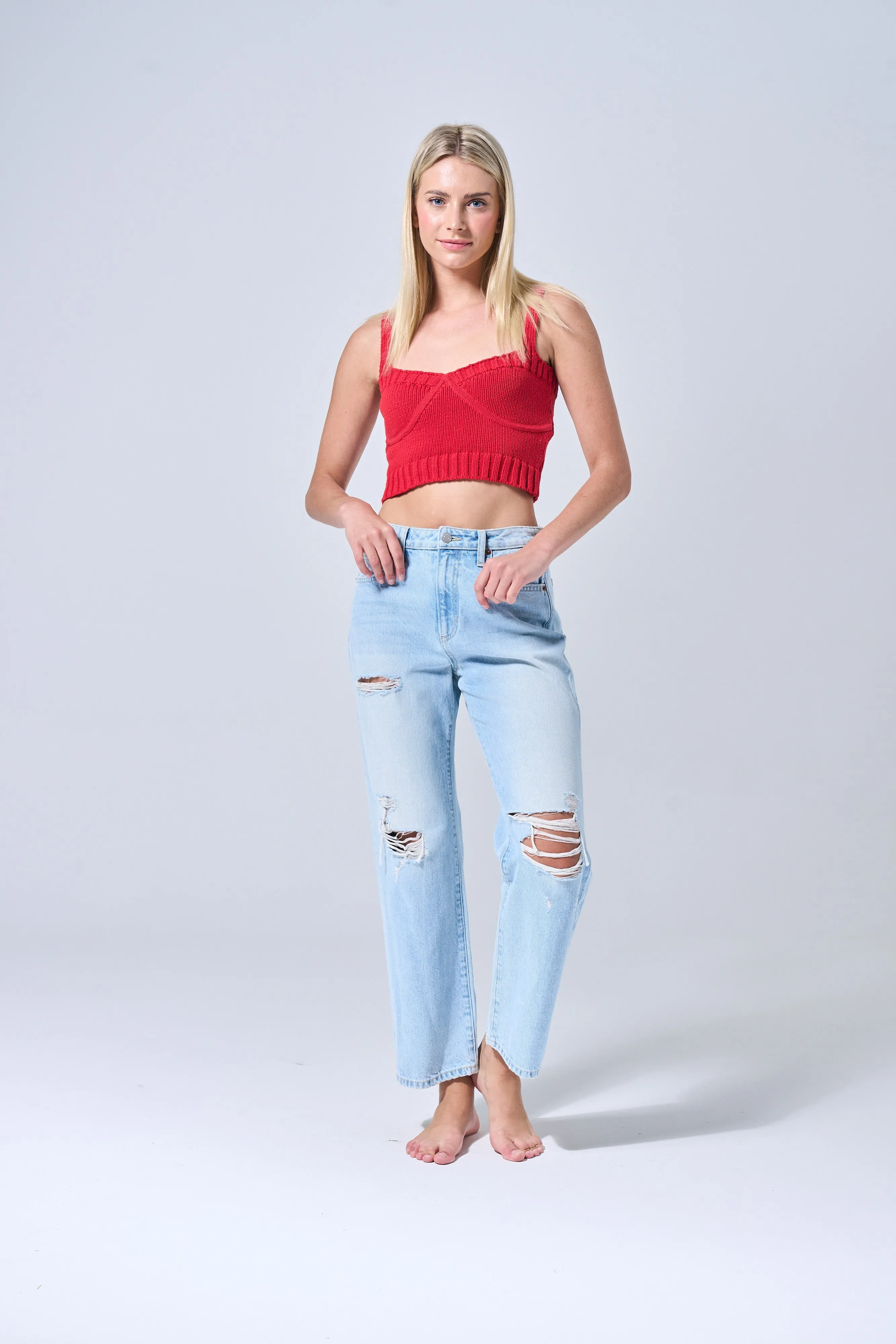 HIGH RISE LOOSE STRAIGHT JEANS WITH KNEE DISTRESSING IN LIGHT VINTAGE   /  SP-P12686