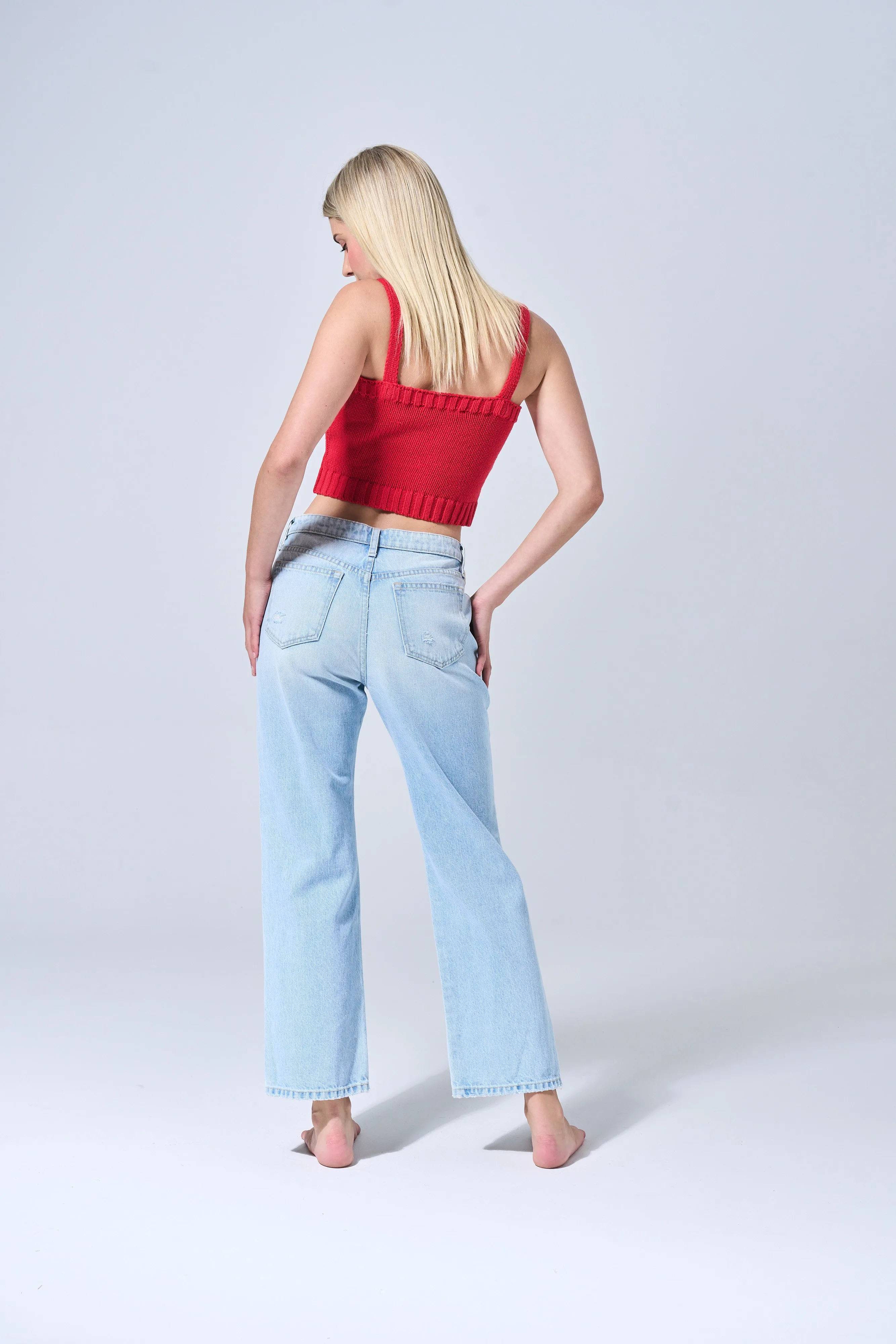 HIGH RISE LOOSE STRAIGHT JEANS WITH KNEE DISTRESSING IN LIGHT VINTAGE   /  SP-P12686