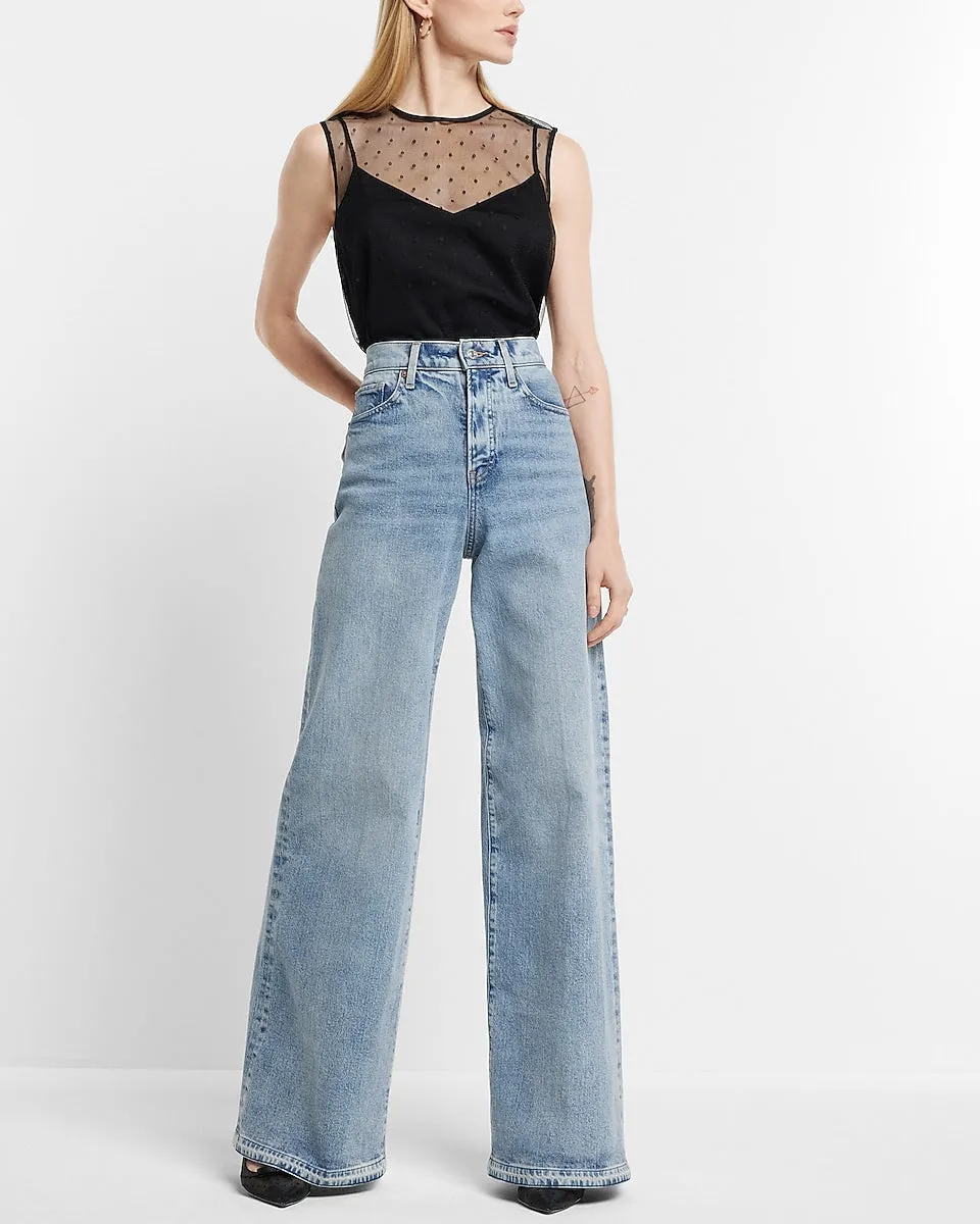 Super High Waisted Light Wash Baggy Wide Leg Jeans in Light Wash