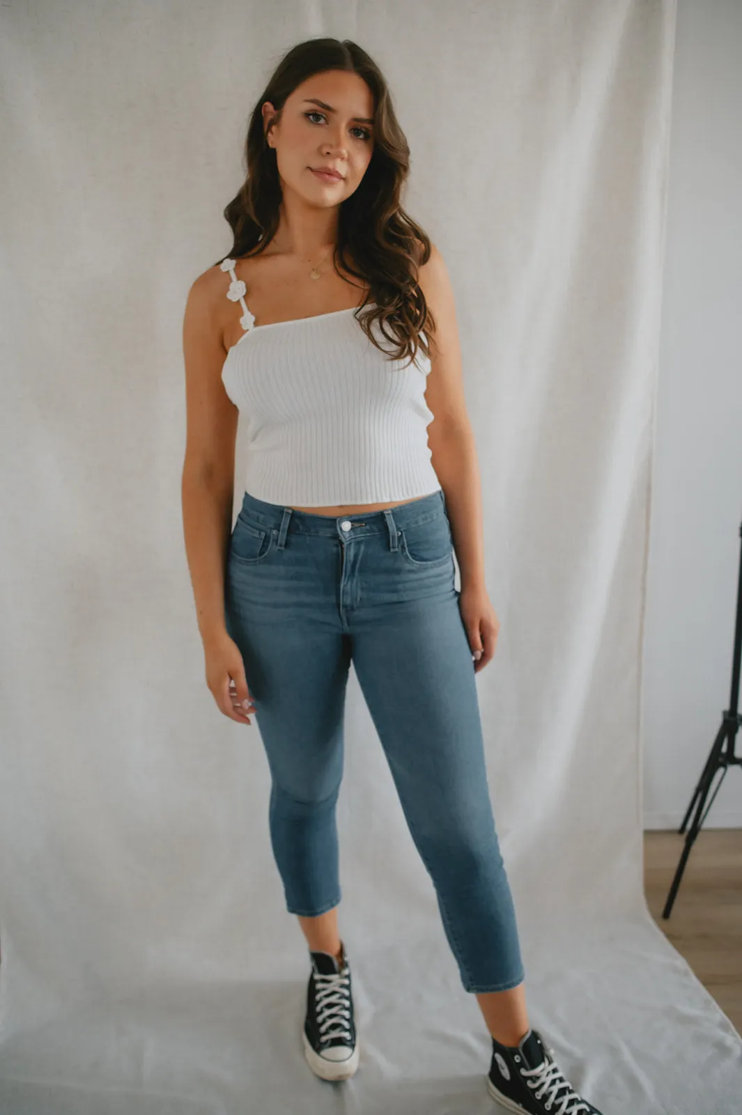 The 724 High Rise Slim Straight Crop Jeans by Levi's - Tribeca Moves