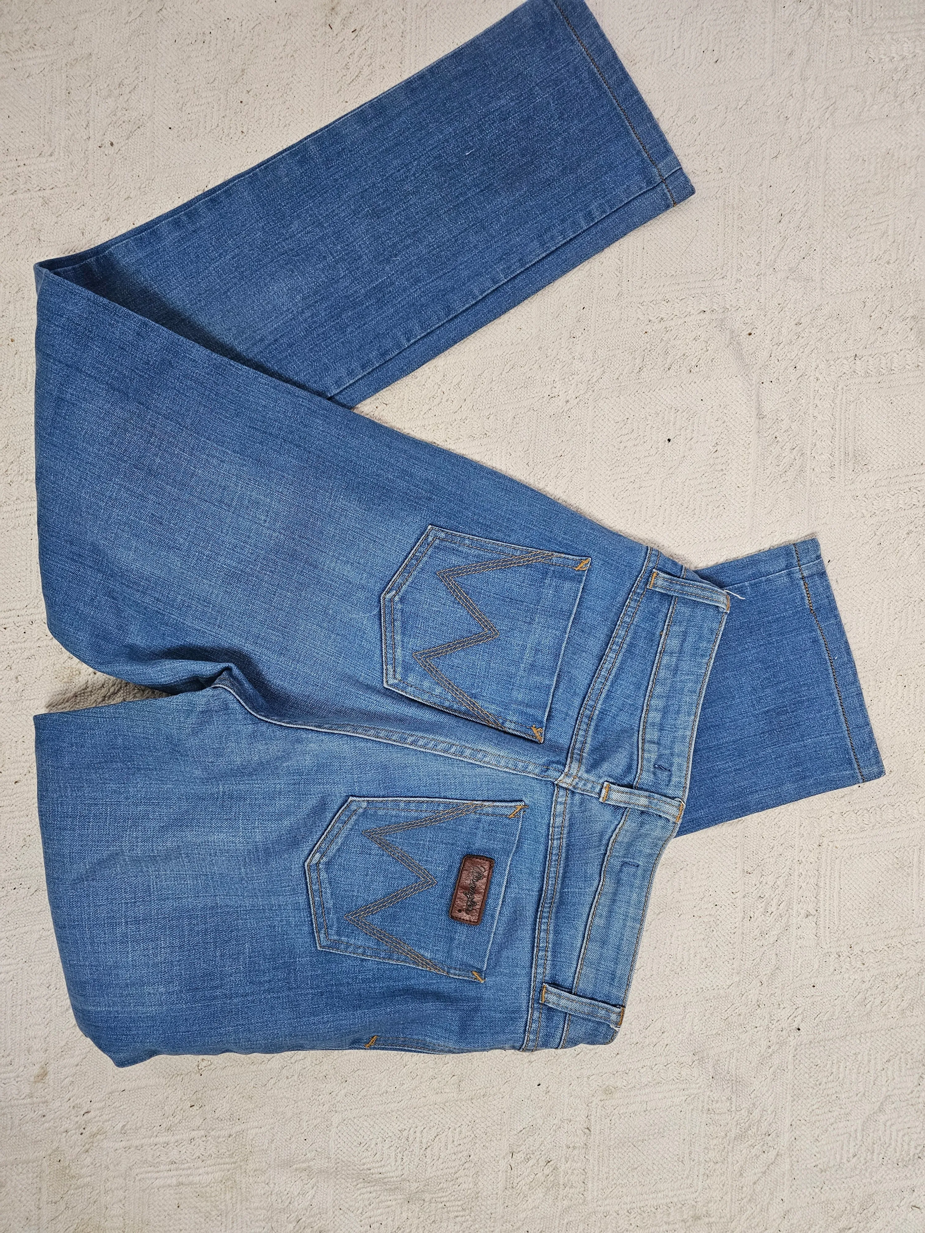 Vintage Wrangler jeans tag 12 (more like 10).